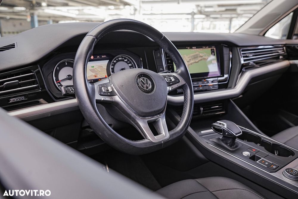 Volkswagen Touareg V6 TDI Style - 14