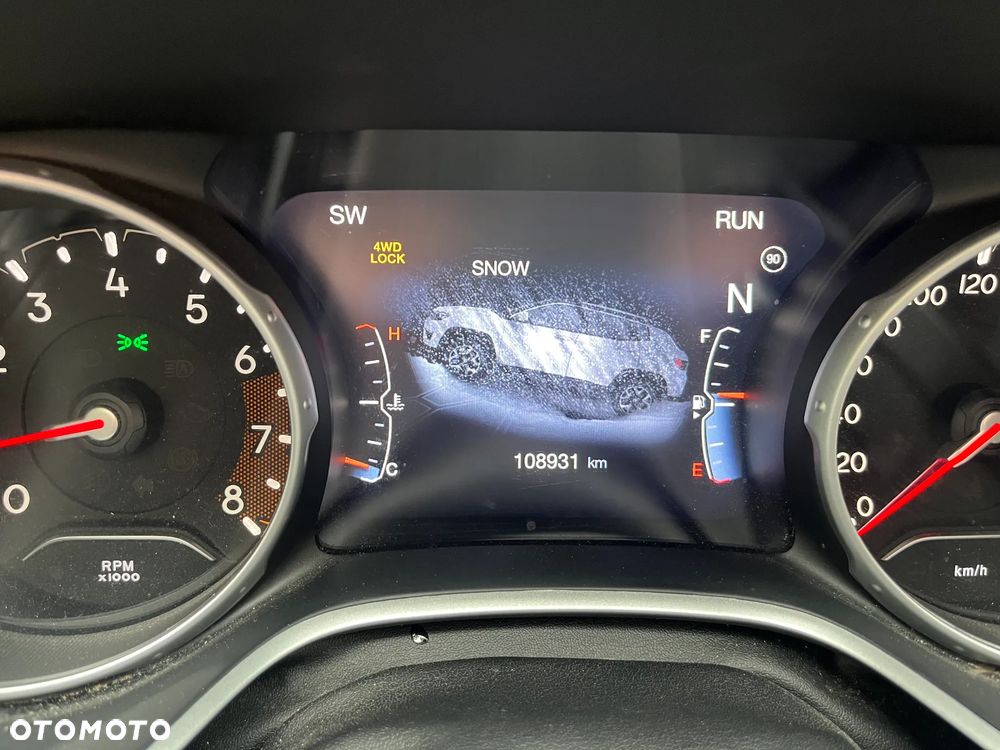 Jeep Compass - 30