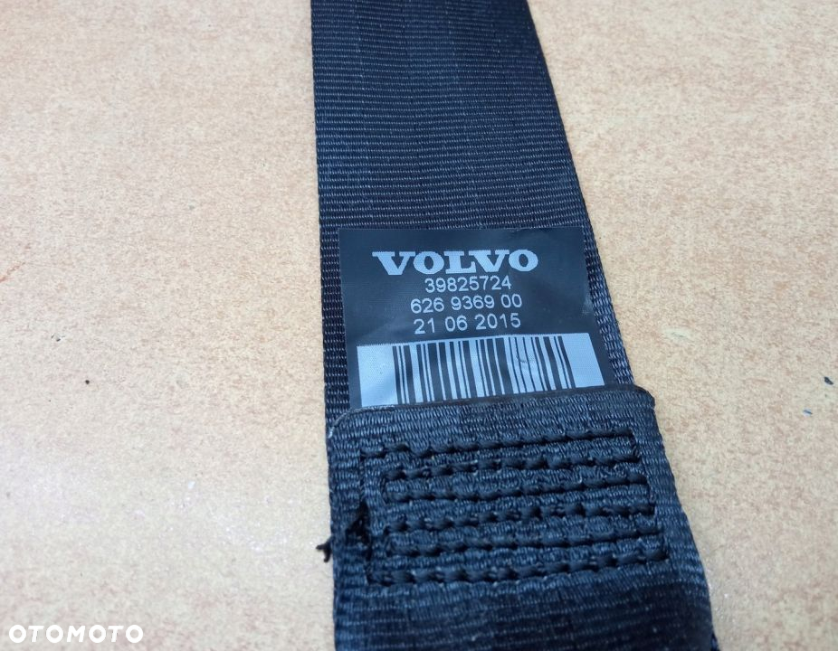 PAS BEZPIECZEŃSTWA LEWY TYŁ VOLVO XC90 II 39825724 - 2