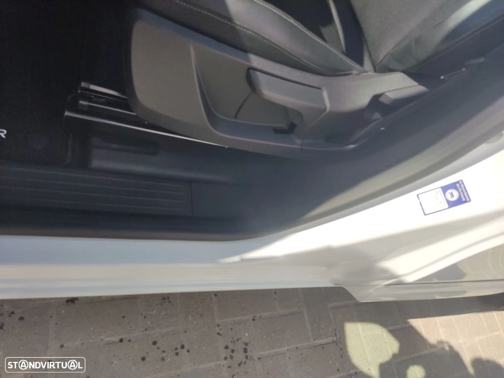 Nissan E-TOWNSTAR - 32