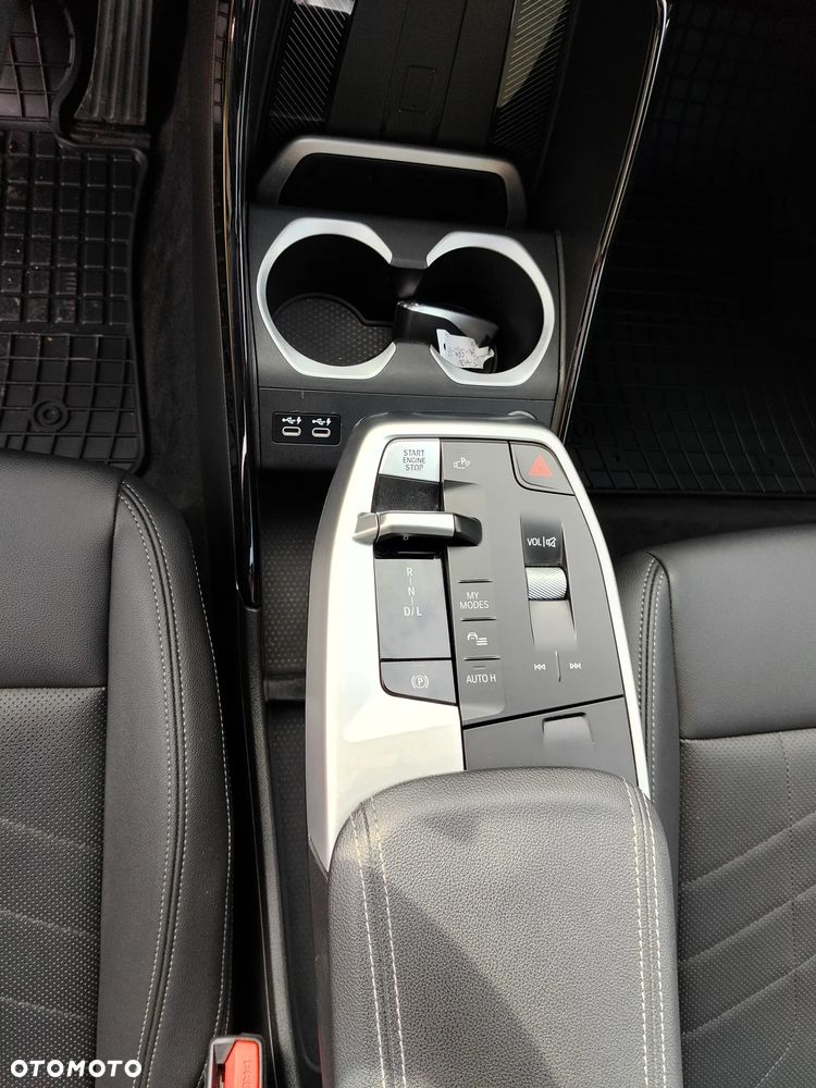 BMW X1 - 11