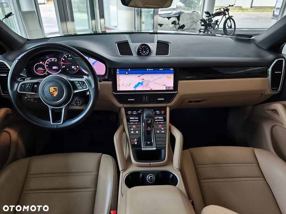 Porsche Cayenne Standard - 15