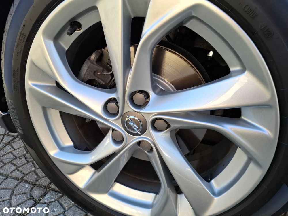 Opel Astra V 1.2 T GS Line S&S - 33