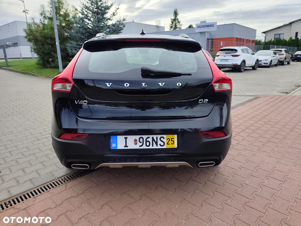 Volvo V40 Cross Country D2 Drive-E Momentum - 9