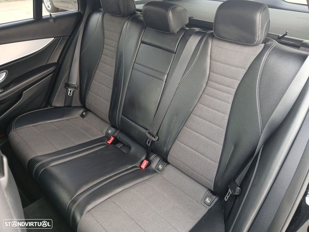 Mercedes-Benz E 300 de 4Matic 9G-TRONIC Avantgarde - 14