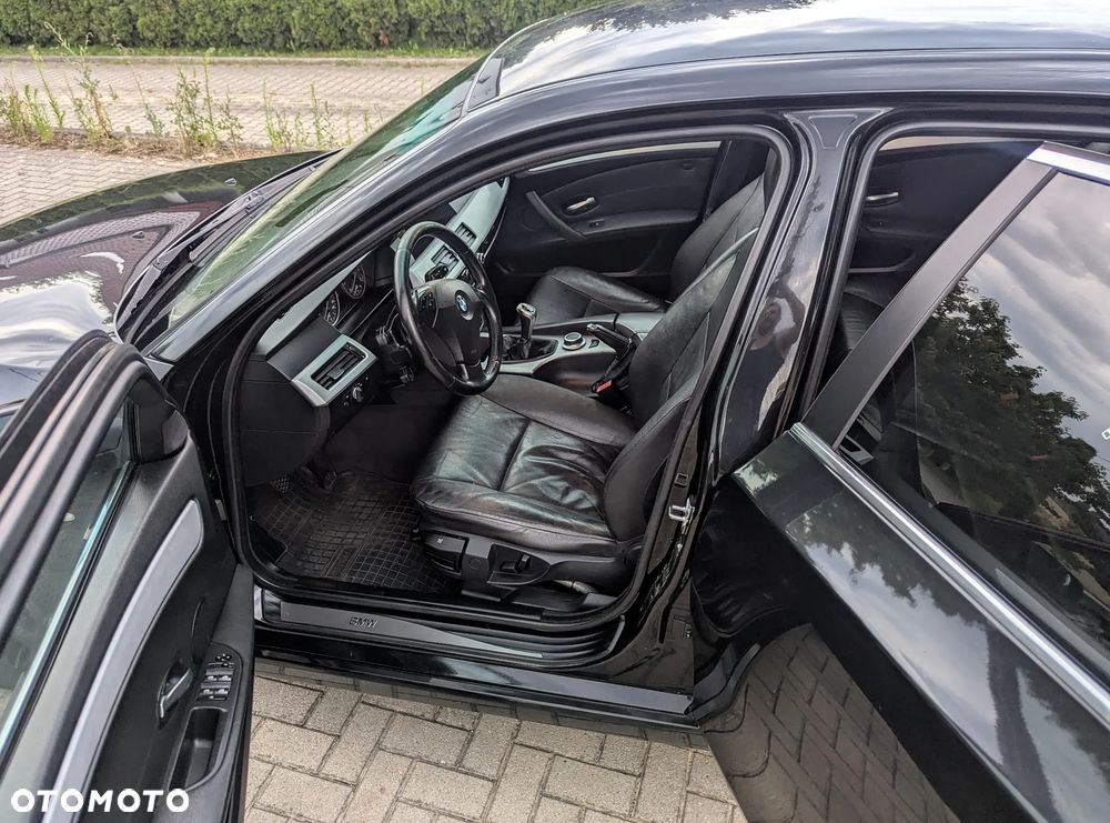 BMW Seria 5 - 35