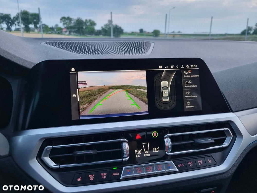 BMW Seria 3 - 21