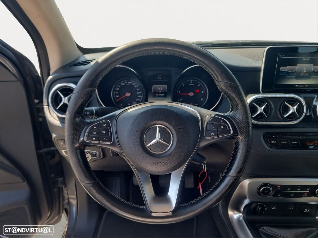 Mercedes-Benz X 250 - 11