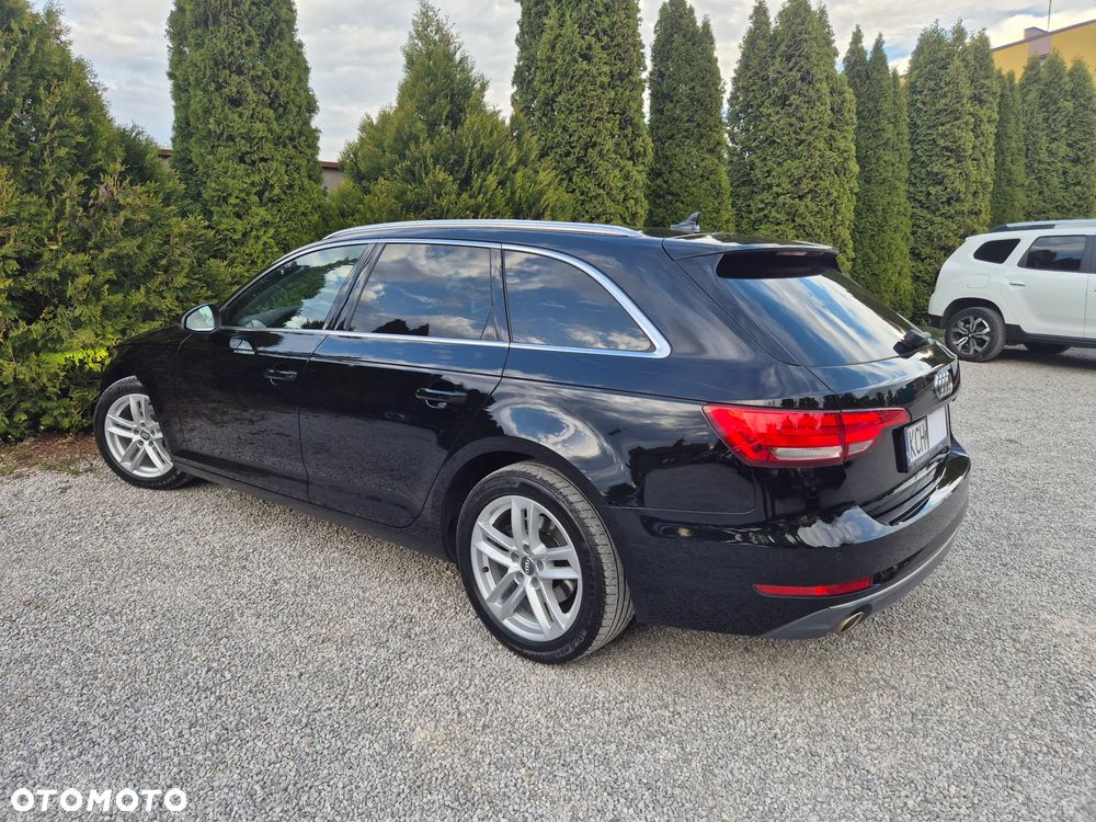 Audi A4 Avant 2.0 TDI ultra S tronic sport - 36