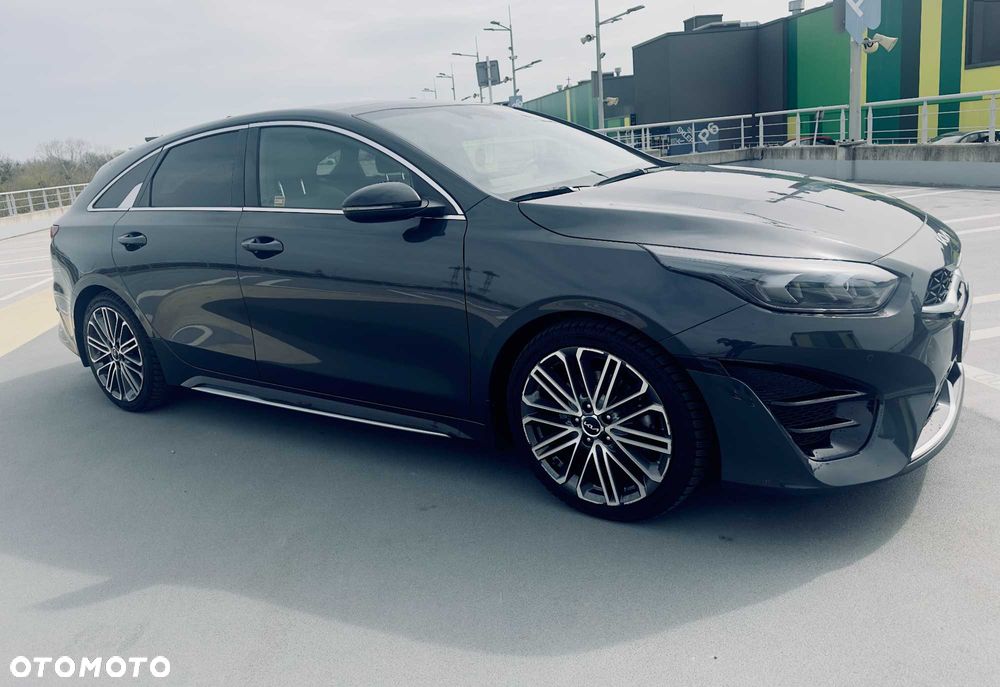 Kia ProCeed - 2