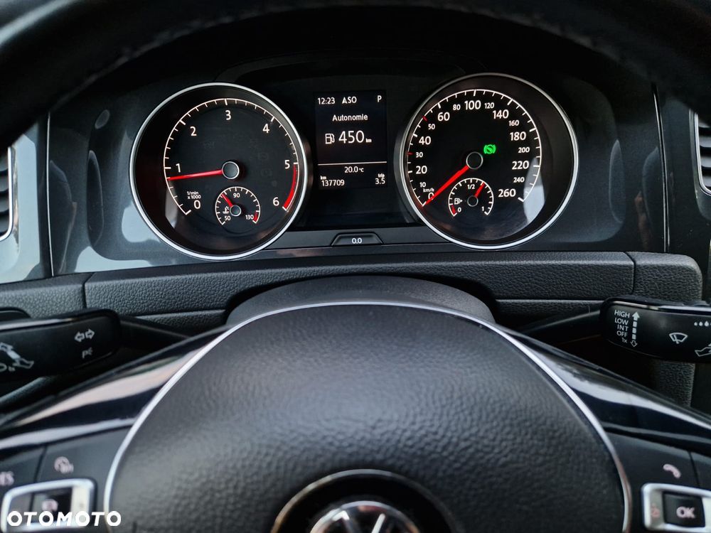 Volkswagen Golf - 15