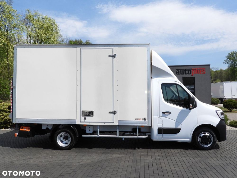 Renault MASTER KONTENER WINDA 8 PALET TEMPOMAT NAWIGACJA LEDY BLIŹNIACZE KOŁA KLIMATYZACJA  145KM - 8