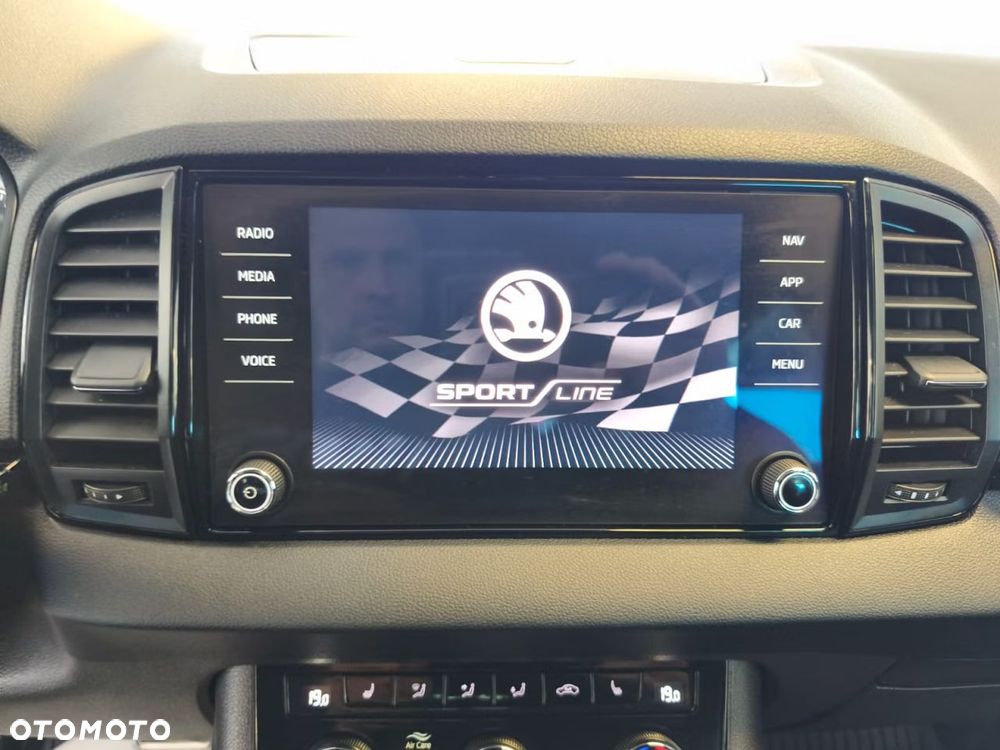 Skoda Karoq 2.0 TDI SCR 4x4 DSG Sportline - 27