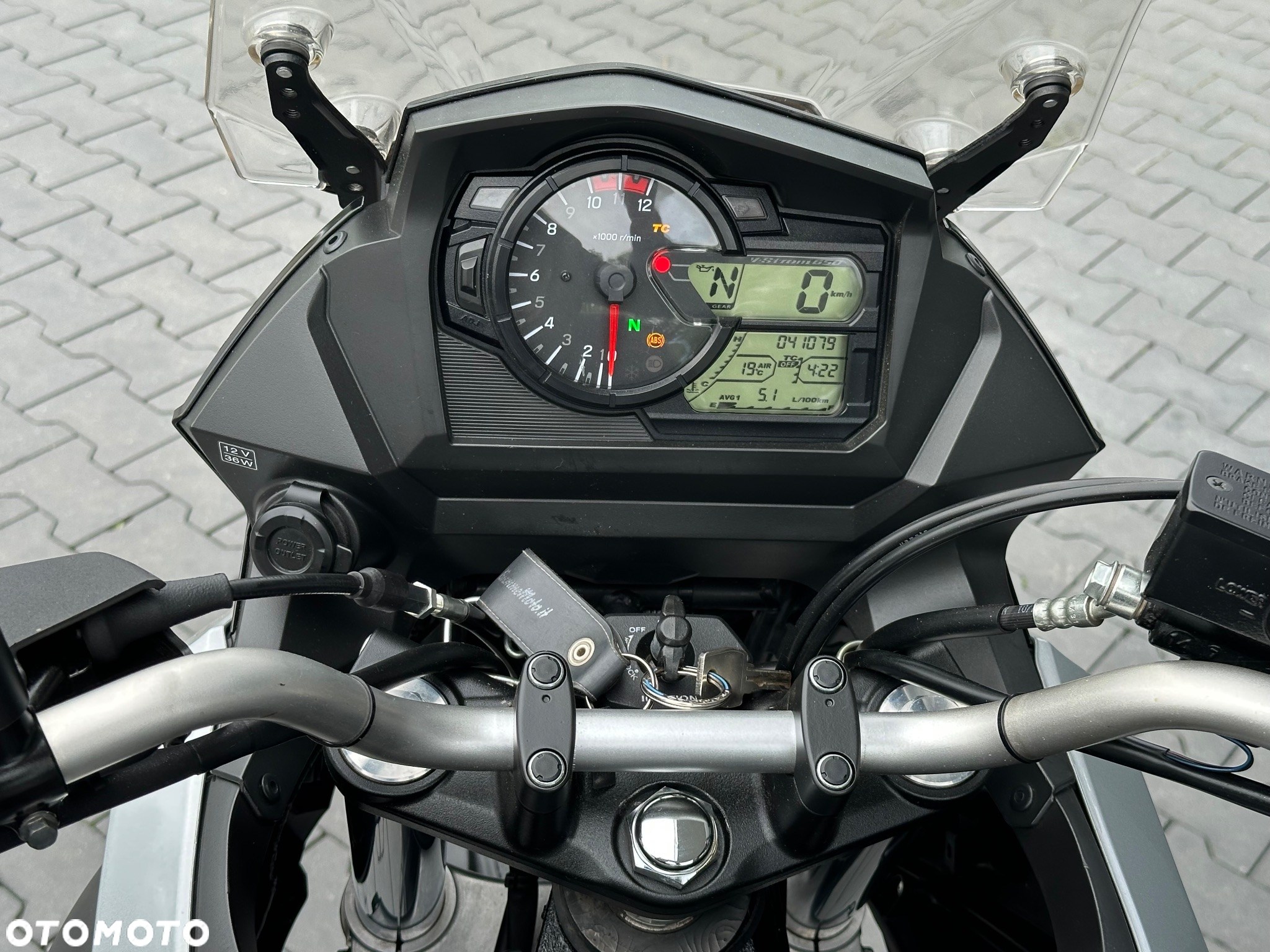 Suzuki V-STROM - 22