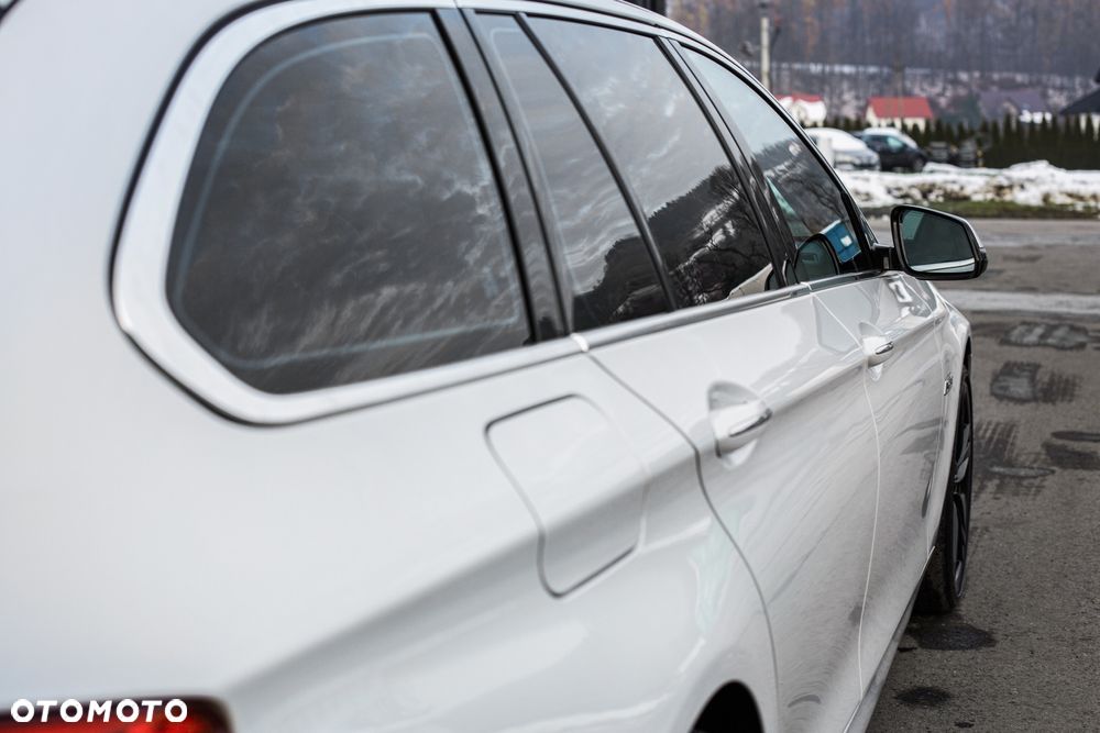 BMW Seria 5 535d xDrive Sport-Aut Luxury Line - 14