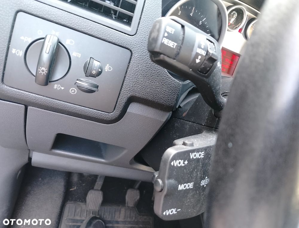Ford C-MAX 1.8 Titanium - 21