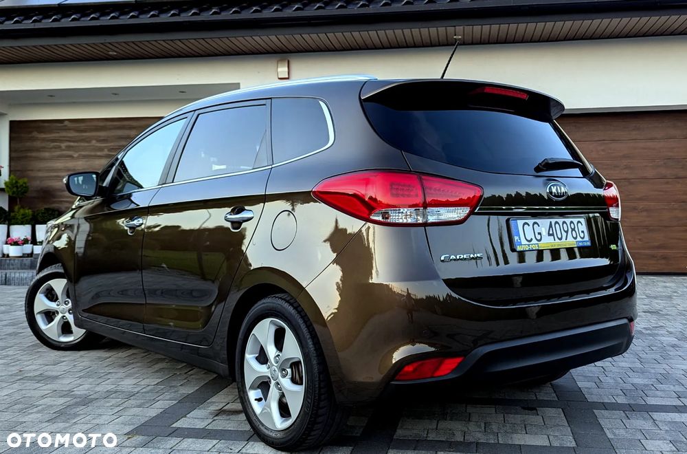 Kia Carens 1.6 GDI Business Line 7os EU6 - 22