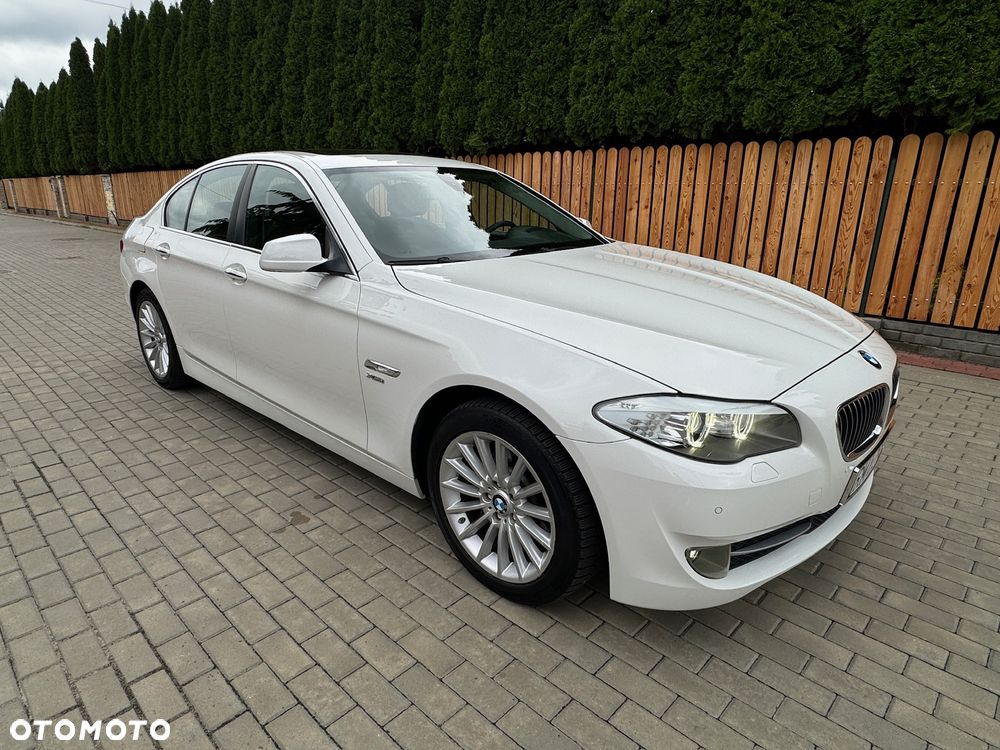 BMW Seria 5 535i xDrive - 10