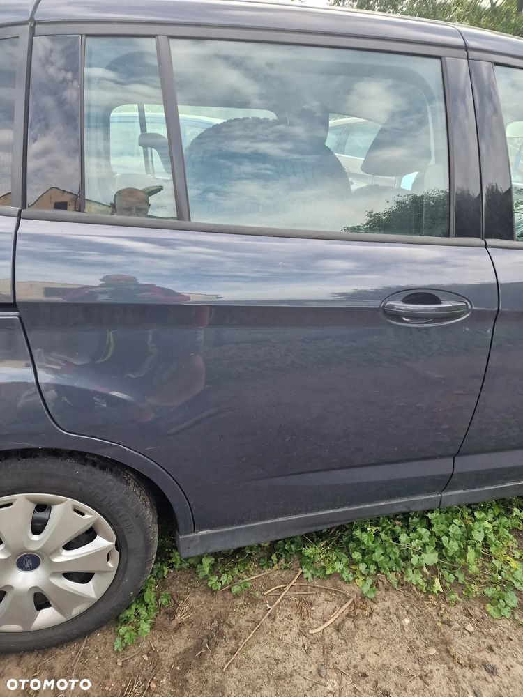 Drzwi  prawy  tył ford  grand  c-max  mk2 w  kolorze  EA - 1
