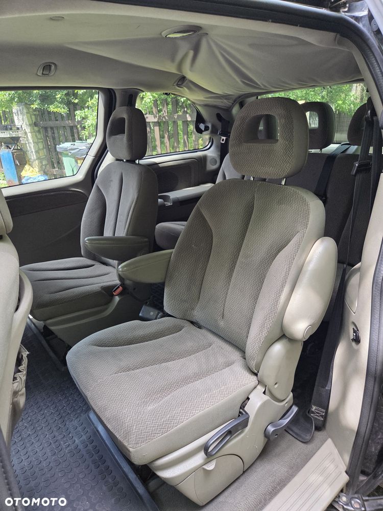 Chrysler Voyager - 4