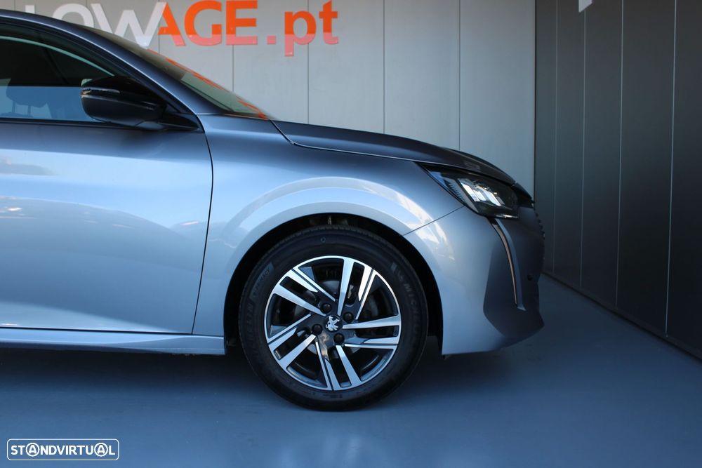 Peugeot 208 1.2 PureTech SE Style - 21