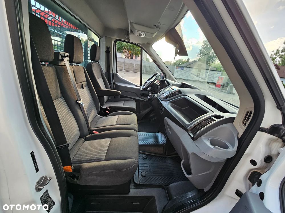 Ford Transit - 10