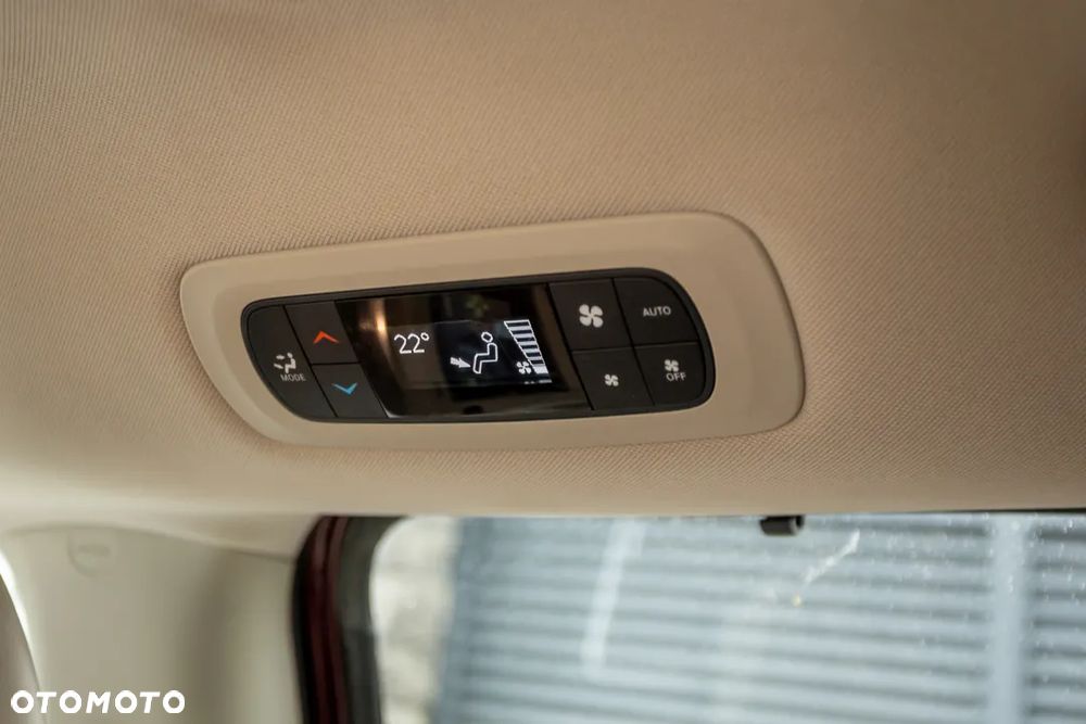 Chrysler Pacifica - 37