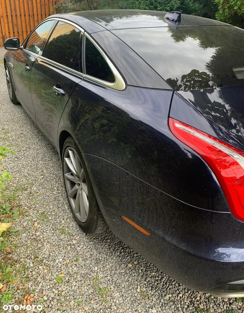 Jaguar XJ 3.0 D V6 Premium Luxury - 5