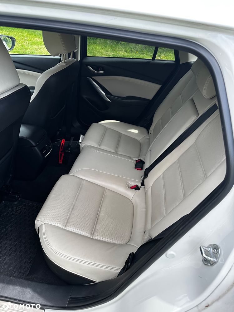 Mazda 6 - 12