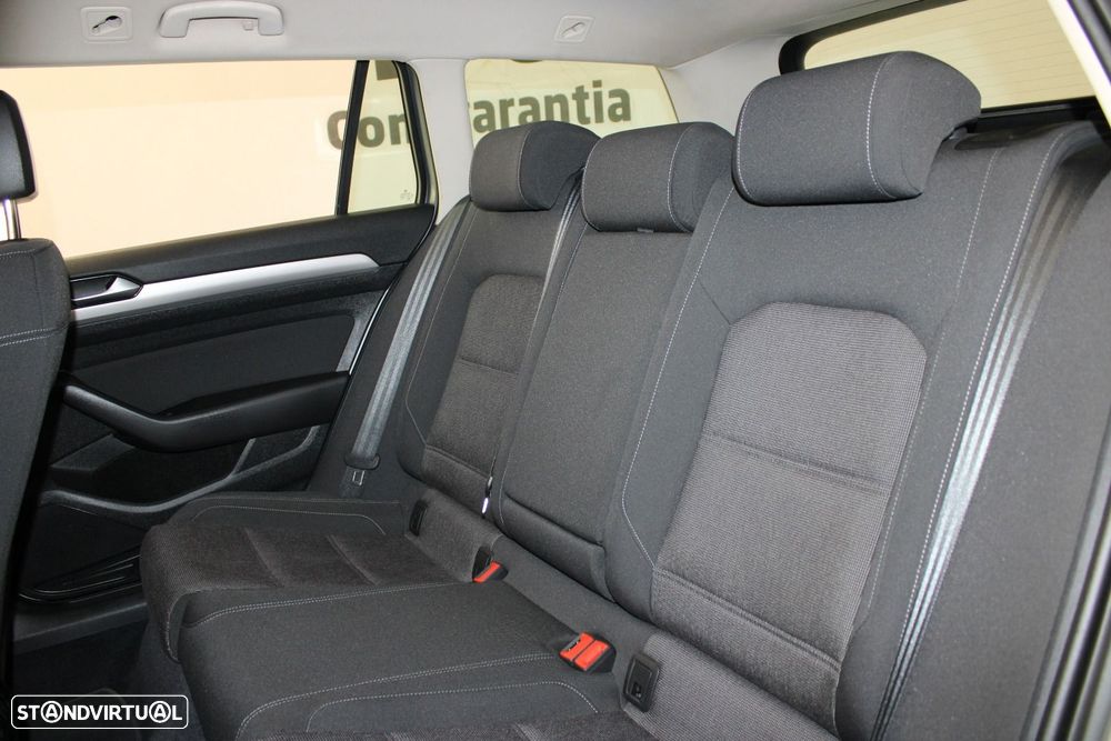 VW Passat Variant 2.0 TDI Business Package DSG - 30