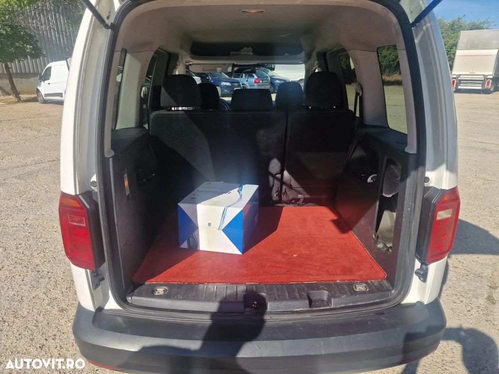 Volkswagen Caddy 2.0 TDI DSG - 18