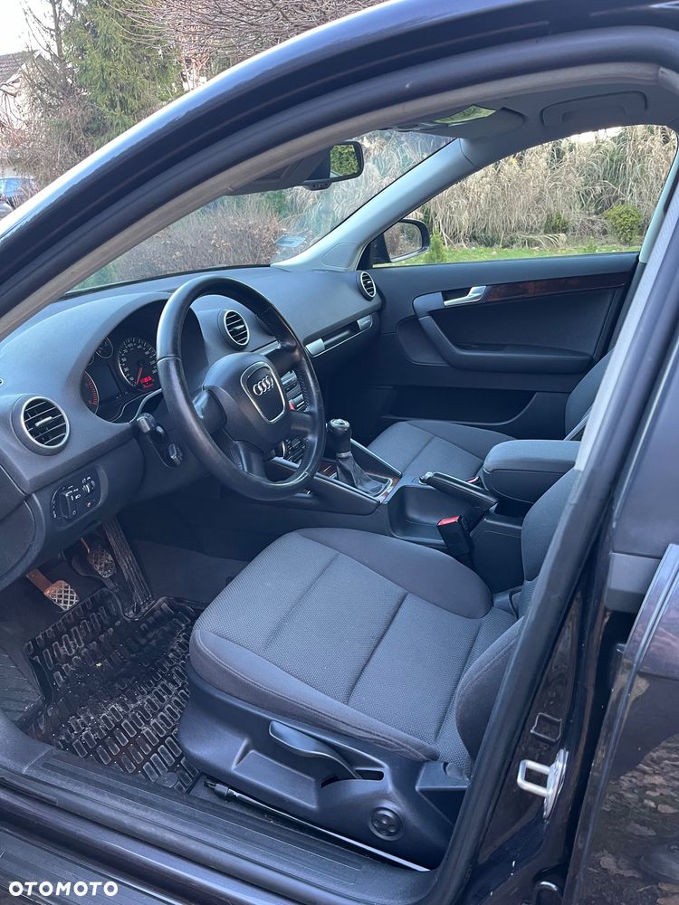 Audi A3 Sportback 2.0 TDI DPF Quattro Ambiente - 15