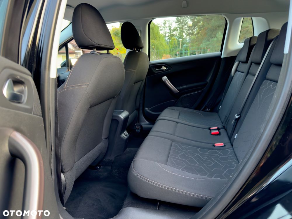 Peugeot 2008 - 10