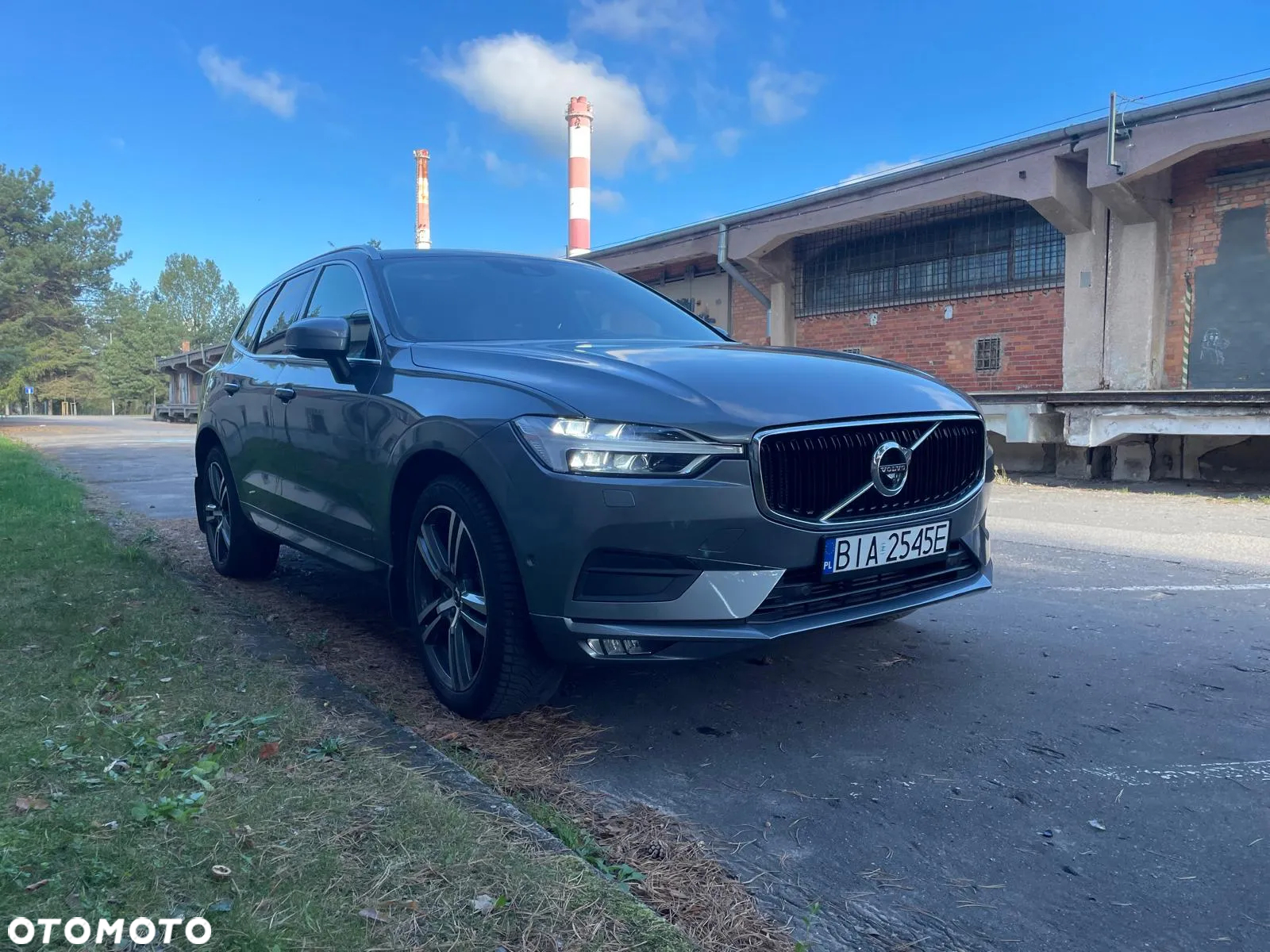 Volvo XC 60 T6 AWD Momentum - 2