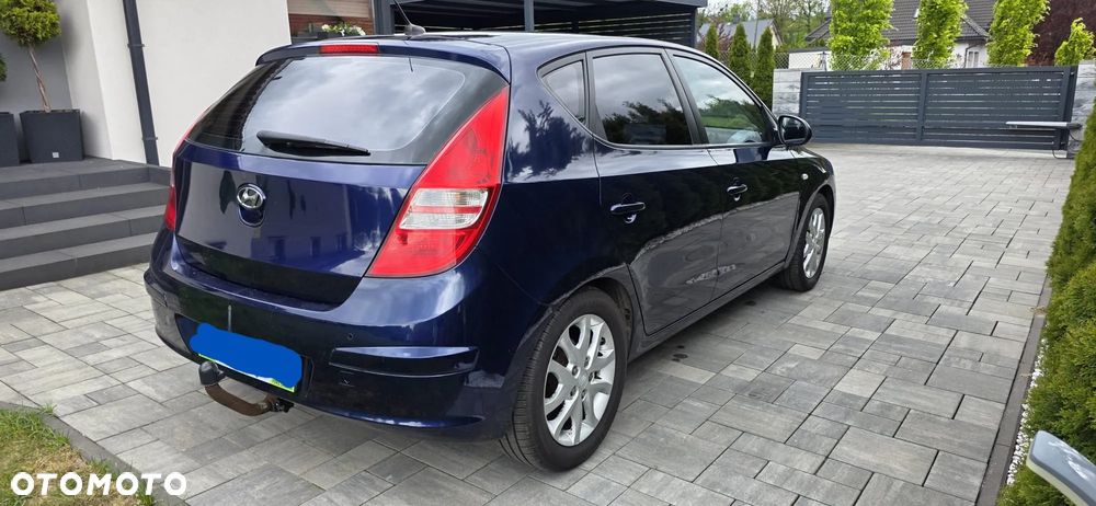 Hyundai i30 2.0 Premium - 6