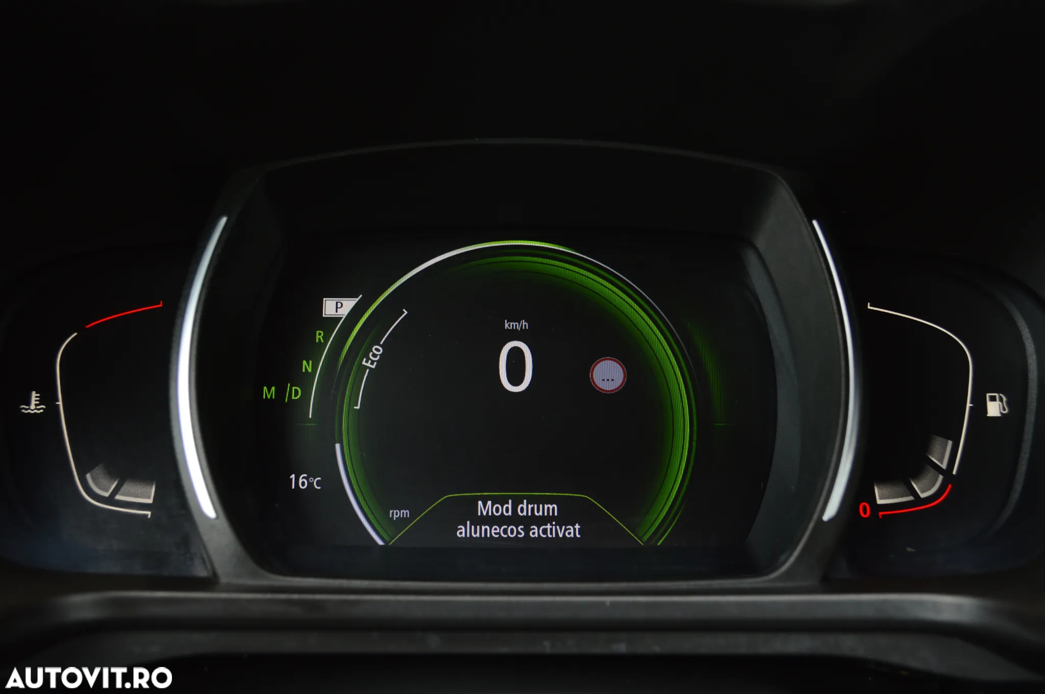 Renault Kadjar Energy dCi 110 EDC XMOD - 36
