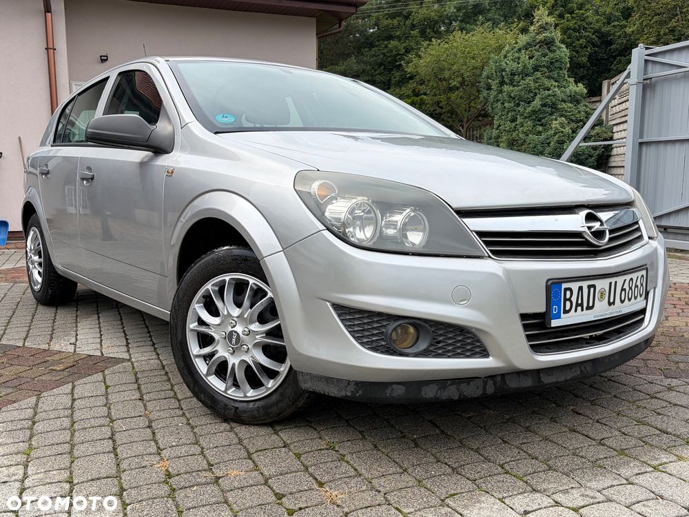 Opel Astra - 1