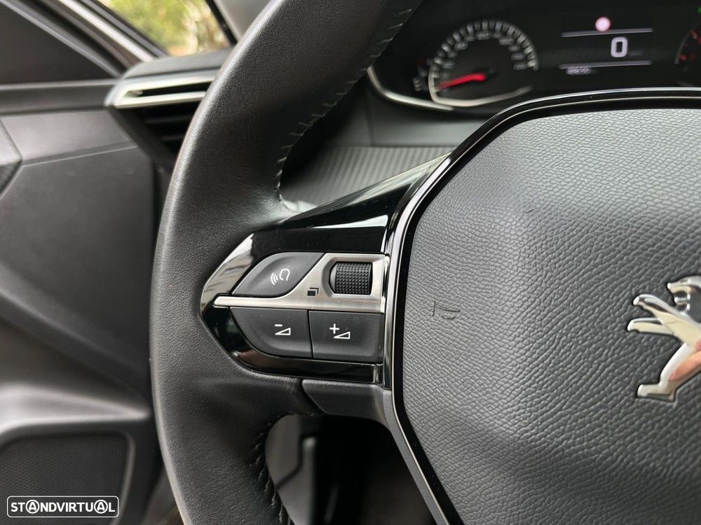 Peugeot 208 1.2 PureTech Active - 13