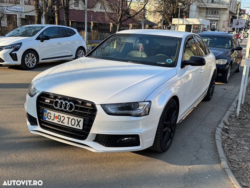 Audi A4 2.0 TDI DPF multitronic S line Sportpaket - 13