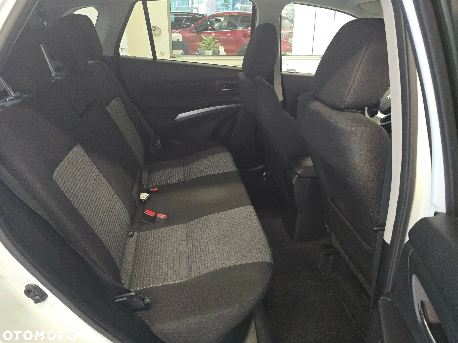 Suzuki SX4 S-Cross - 12