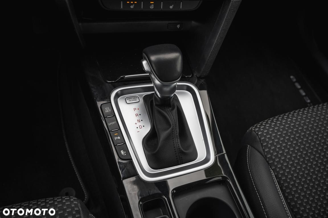 Kia XCeed - 24