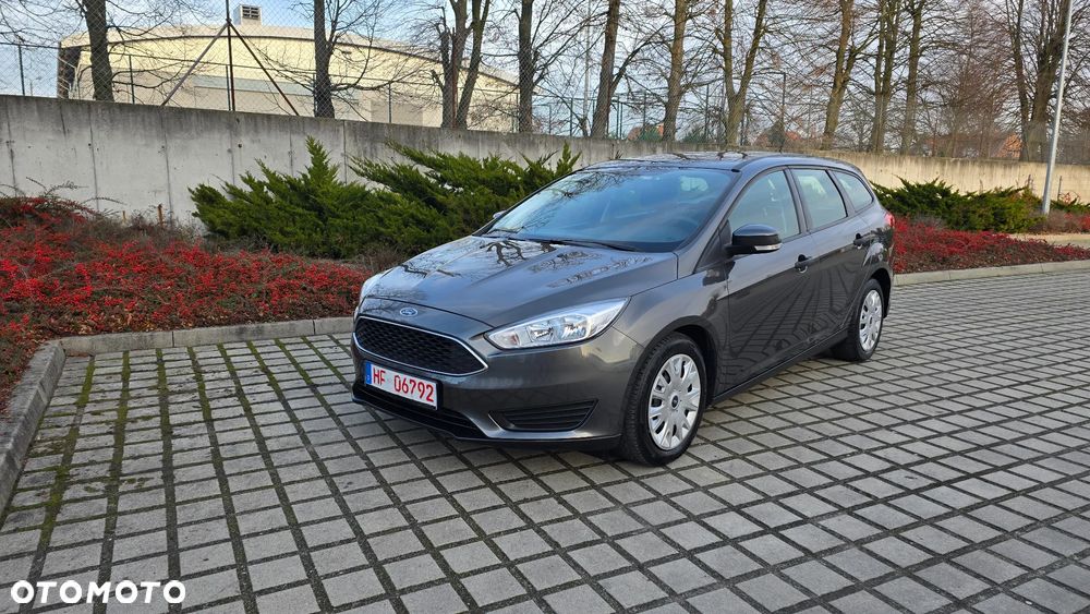 Ford Focus - 36