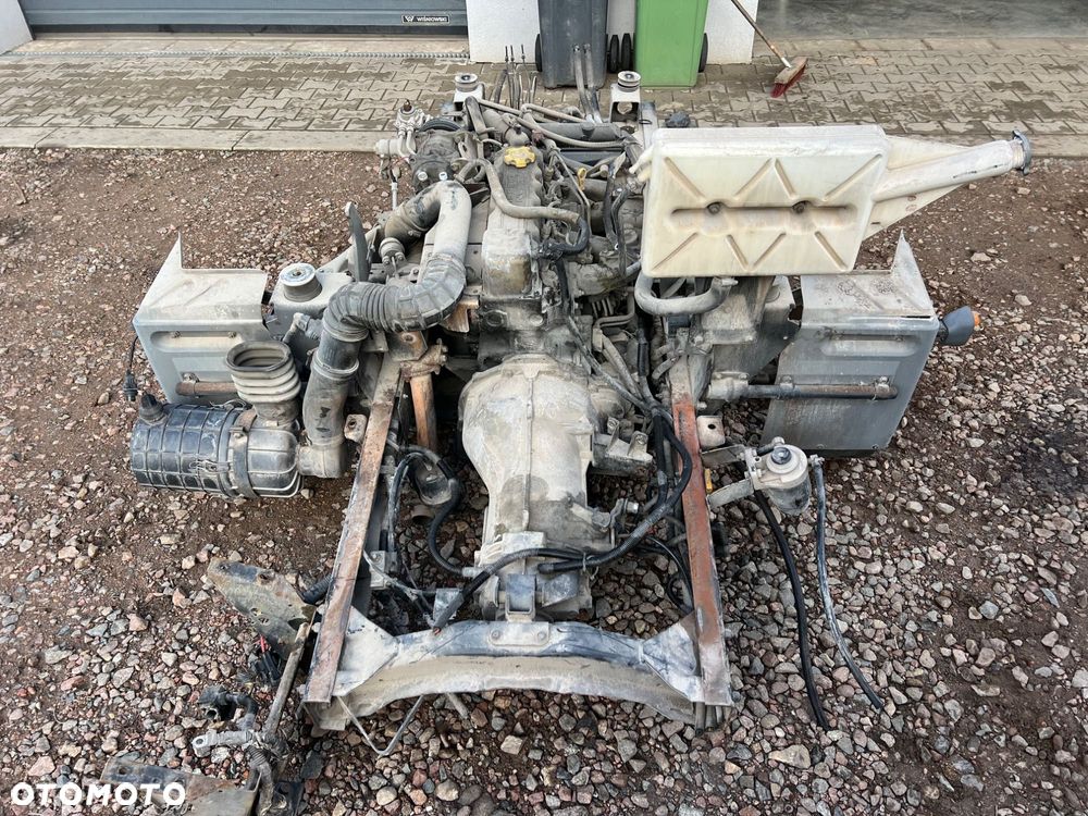 Silnik Nissan Cabstar Atleon 3.0 TDI 99-06 Różne rodzaje - 5