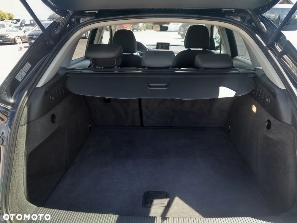 Audi Q3 2.0 TDI Quattro Design S tronic - 8