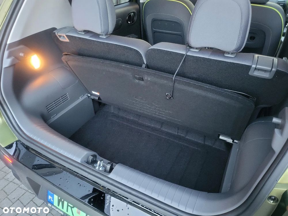 Hyundai Inster 49kWh Cross - 29