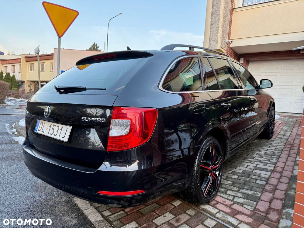 Skoda Superb 2.0 TDI Business DSG - 4