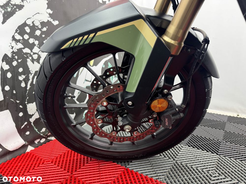 Honda CB - 8
