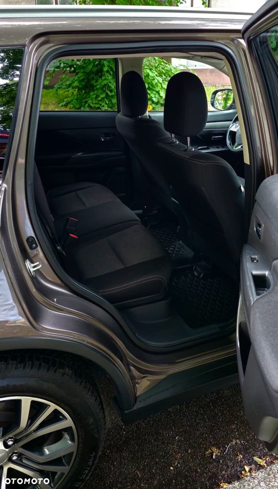 Mitsubishi Outlander 2.0 4WD CVT Edition+ - 19