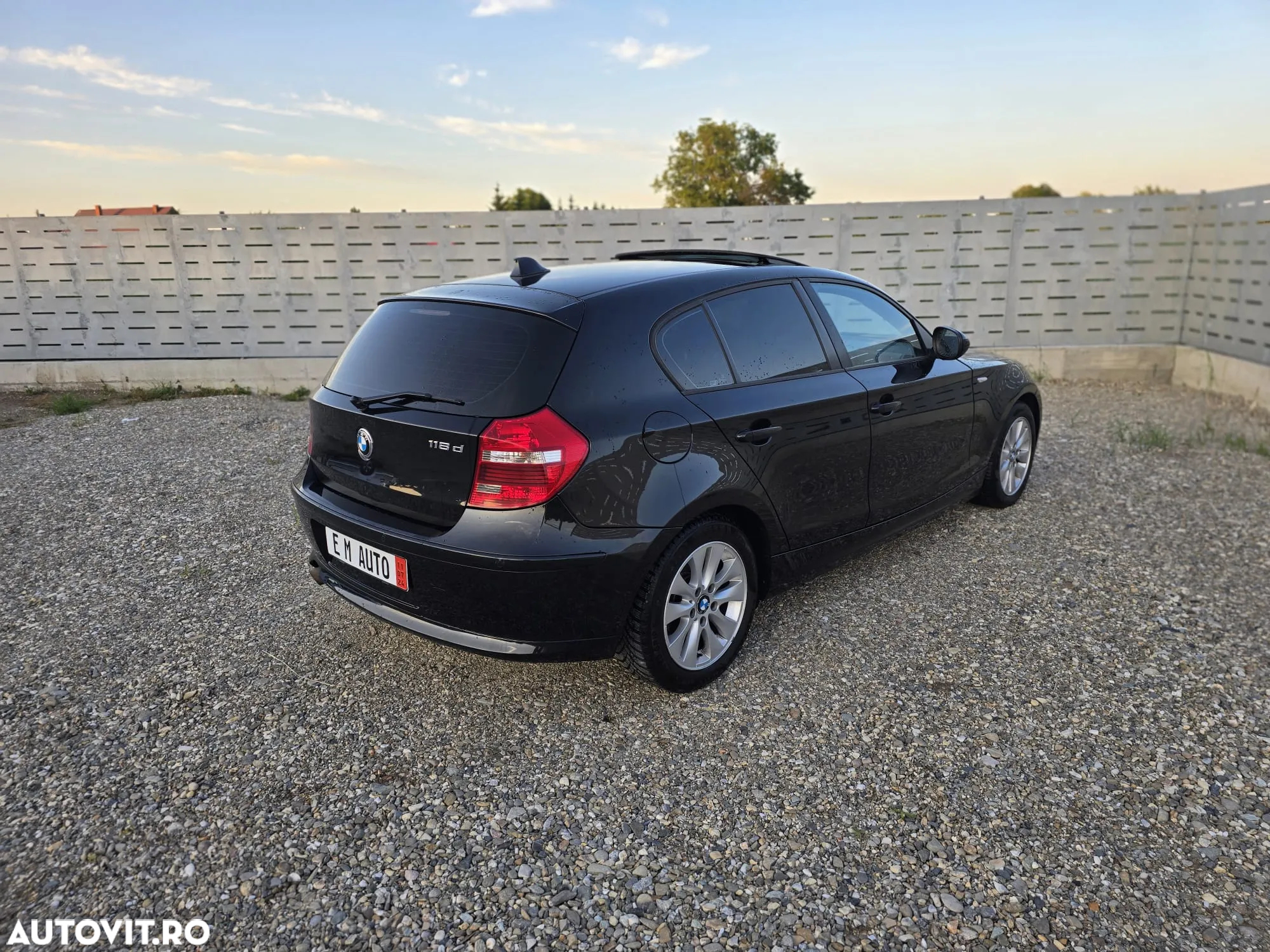 BMW Seria 1 116d Sport Line - 4