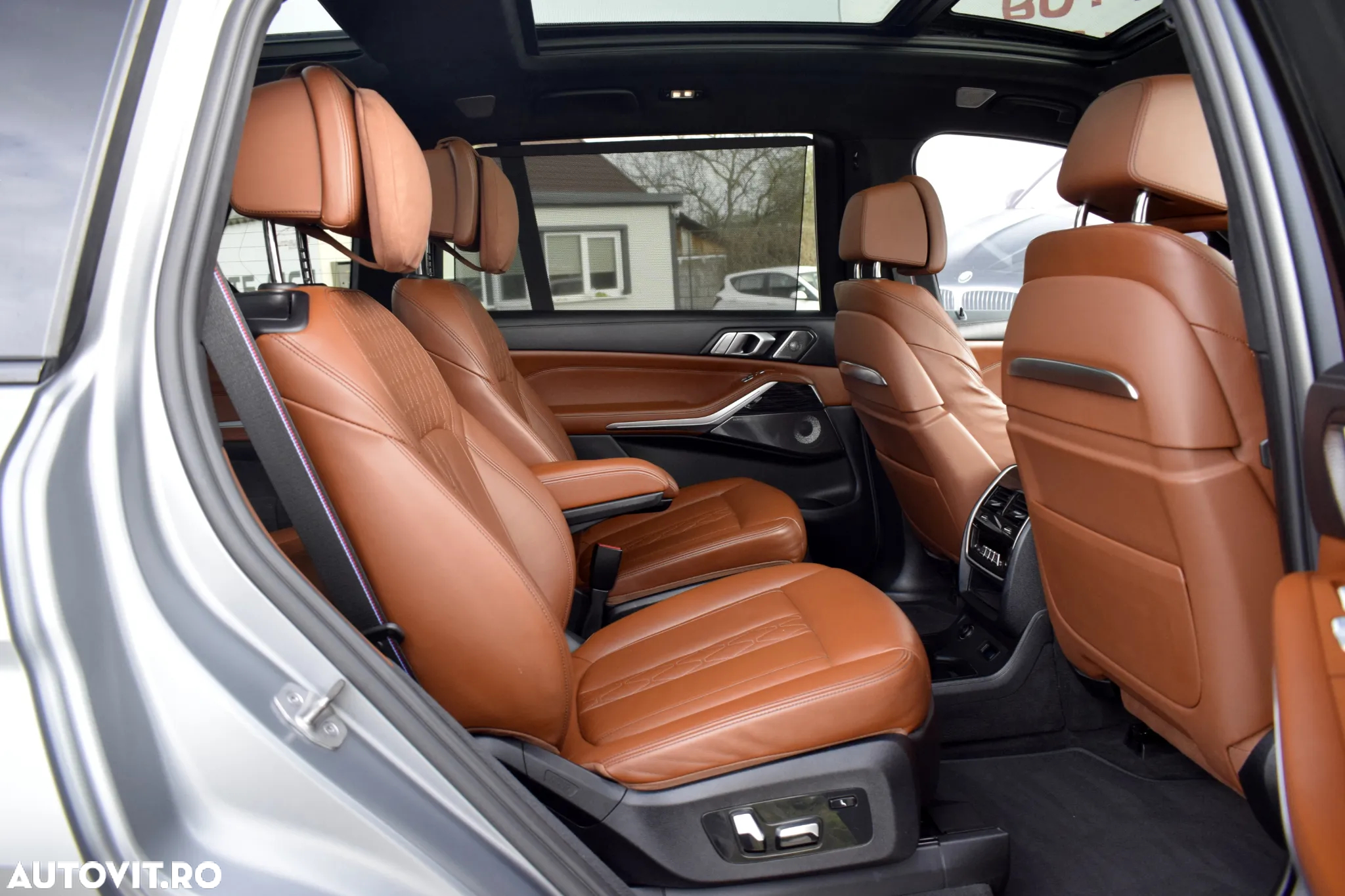 BMW X7 M60i xDrive AT MHEV - 28